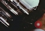 Standbild Advent der zahnärztlichen Fluorid-Behandlungen United States USA, 1957, aus Sekunde 28 historischem Filmmaterial Videoclip 65675023832