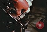 Standbild Advent der zahnärztlichen Fluorid-Behandlungen United States USA, 1957, aus Sekunde 33 historischem Filmmaterial Videoclip 65675023832