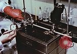 Standbild Advent der zahnärztlichen Fluorid-Behandlungen United States USA, 1957, aus Sekunde 37 historischem Filmmaterial Videoclip 65675023832