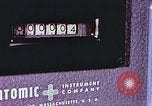 Standbild Advent der zahnärztlichen Fluorid-Behandlungen United States USA, 1957, aus Sekunde 59 historischem Filmmaterial Videoclip 65675023832