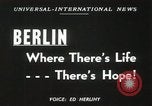 Image de prospectus d'opération Vittles Berlin Allemagne, 1949, de la seconde 4 séquences d'archives historiques vidéo 65675023835