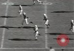 Standbild Fußballspiel New Orleans Louisiana USA, 1949, aus Sekunde 14 historischem Filmmaterial Videoclip 65675023837