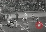 Image match de football Pasadena California USA, 1949, de la seconde 56 séquences d'archives historiques vidéo 65675023838