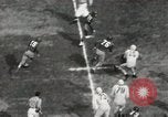 Standbild Fußballspiel Dallas Texas USA, 1949, aus Sekunde 5 historischem Filmmaterial Videoclip 65675023839