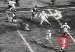 Standbild Fußballspiel Dallas Texas USA, 1949, aus Sekunde 9 historischem Filmmaterial Videoclip 65675023839