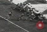 Standbild Fußballspiel Dallas Texas USA, 1949, aus Sekunde 21 historischem Filmmaterial Videoclip 65675023839