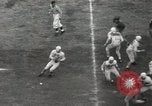Standbild Fußballspiel Dallas Texas USA, 1949, aus Sekunde 49 historischem Filmmaterial Videoclip 65675023839