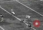 Standbild Fußballspiel Dallas Texas USA, 1949, aus Sekunde 55 historischem Filmmaterial Videoclip 65675023839