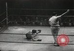 Standbild Boxkampf United States USA, 1949, aus Sekunde 15 historischem Filmmaterial Videoclip 65675023840
