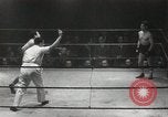 Standbild Boxkampf United States USA, 1949, aus Sekunde 20 historischem Filmmaterial Videoclip 65675023840