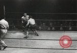 Standbild Boxkampf United States USA, 1949, aus Sekunde 23 historischem Filmmaterial Videoclip 65675023840