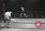 Standbild Boxkampf United States USA, 1949, aus Sekunde 24 historischem Filmmaterial Videoclip 65675023840