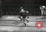 Standbild Boxkampf United States USA, 1949, aus Sekunde 34 historischem Filmmaterial Videoclip 65675023840