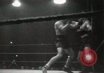 Standbild Boxkampf United States USA, 1949, aus Sekunde 40 historischem Filmmaterial Videoclip 65675023840