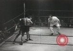 Standbild Boxkampf United States USA, 1949, aus Sekunde 45 historischem Filmmaterial Videoclip 65675023840