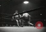 Standbild Boxkampf United States USA, 1949, aus Sekunde 50 historischem Filmmaterial Videoclip 65675023840