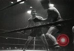 Standbild Boxkampf United States USA, 1949, aus Sekunde 57 historischem Filmmaterial Videoclip 65675023840