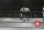 Standbild Boxkampf United States USA, 1949, aus Sekunde 59 historischem Filmmaterial Videoclip 65675023840