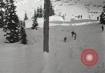 Standbild Skispringer Snoqualmie Pass Washington USA, 1949, aus Sekunde 20 historischem Filmmaterial Videoclip 65675023841