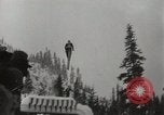 Standbild Skispringer Snoqualmie Pass Washington USA, 1949, aus Sekunde 21 historischem Filmmaterial Videoclip 65675023841