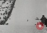 Standbild Skispringer Snoqualmie Pass Washington USA, 1949, aus Sekunde 27 historischem Filmmaterial Videoclip 65675023841