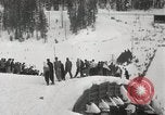 Standbild Skispringer Snoqualmie Pass Washington USA, 1949, aus Sekunde 38 historischem Filmmaterial Videoclip 65675023841