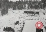 Standbild Skispringer Snoqualmie Pass Washington USA, 1949, aus Sekunde 43 historischem Filmmaterial Videoclip 65675023841