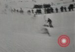 Standbild Skispringer Snoqualmie Pass Washington USA, 1949, aus Sekunde 47 historischem Filmmaterial Videoclip 65675023841