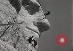 Standbild George Washington Keystone South Dakota USA, 1933, aus Sekunde 33 historischem Filmmaterial Videoclip 65675023845