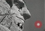 Standbild George Washington Keystone South Dakota USA, 1933, aus Sekunde 35 historischem Filmmaterial Videoclip 65675023845