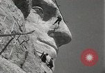 Standbild George Washington Keystone South Dakota USA, 1933, aus Sekunde 36 historischem Filmmaterial Videoclip 65675023845