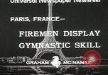 Standbild Feuerwehrleute Paris Frankreich, 1933, aus Sekunde 10 historischem Filmmaterial Videoclip 65675023846