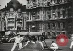 Standbild Feuerwehrleute Paris Frankreich, 1933, aus Sekunde 46 historischem Filmmaterial Videoclip 65675023846