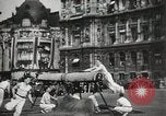 Standbild Feuerwehrleute Paris Frankreich, 1933, aus Sekunde 50 historischem Filmmaterial Videoclip 65675023846