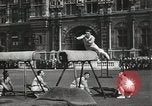 Standbild Feuerwehrleute Paris Frankreich, 1933, aus Sekunde 55 historischem Filmmaterial Videoclip 65675023846
