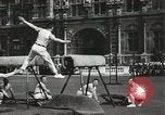 Standbild Feuerwehrleute Paris Frankreich, 1933, aus Sekunde 60 historischem Filmmaterial Videoclip 65675023846