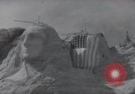 Standbild Franklin Roosevelt Mount Rushmore South Dakota USA, 1936, aus Sekunde 19 historischem Filmmaterial Videoclip 65675023850