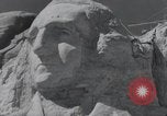 Standbild Franklin Roosevelt Mount Rushmore South Dakota USA, 1936, aus Sekunde 36 historischem Filmmaterial Videoclip 65675023850
