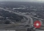 Standbild Interstate Highway System Kansas City Missouri USA, 1956, aus Sekunde 24 historischem Filmmaterial Videoclip 65675023852