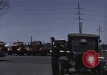 Immagine di Interstate Highway per la costruzione di strade in America United States USA, 1956, secondo 8 filmato di repertorio 65675023854
