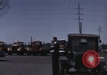 Immagine di Interstate Highway per la costruzione di strade in America United States USA, 1956, secondo 10 filmato di repertorio 65675023854
