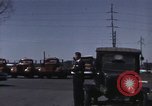 Immagine di Interstate Highway per la costruzione di strade in America United States USA, 1956, secondo 12 filmato di repertorio 65675023854