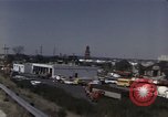Immagine di Interstate Highway per la costruzione di strade in America United States USA, 1956, secondo 15 filmato di repertorio 65675023854