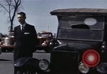 Immagine di Interstate Highway per la costruzione di strade in America United States USA, 1956, secondo 21 filmato di repertorio 65675023854