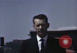 Immagine di Interstate Highway per la costruzione di strade in America United States USA, 1956, secondo 32 filmato di repertorio 65675023854