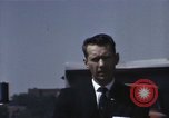 Immagine di Interstate Highway per la costruzione di strade in America United States USA, 1956, secondo 33 filmato di repertorio 65675023854