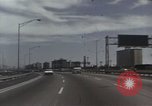 Immagine di Autostrade interstatali in America negli anni cinquanta United States USA, 1956, secondo 29 filmato di repertorio 65675023855