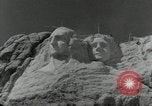 Immagine di Franklin Roosevelt Mount Rushmore South Dakota USA, 1936, secondo 45 filmato di repertorio 65675023856