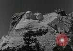 Immagine di Franklin Roosevelt Mount Rushmore South Dakota USA, 1936, secondo 52 filmato di repertorio 65675023856