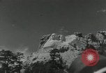 Immagine di Cerimonia di inaugurazione Mount Rushmore South Dakota USA, 1936, secondo 12 filmato di repertorio 65675023857
